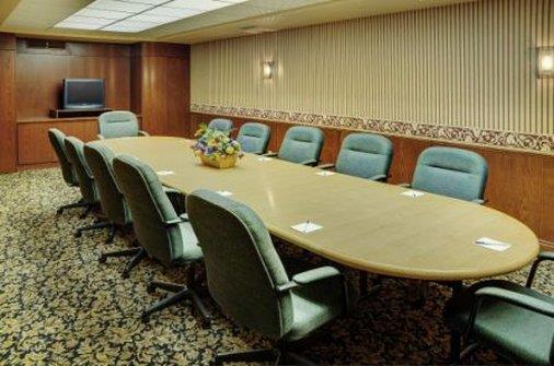 Lakeview Inns & Suites - Hinton Instalações foto