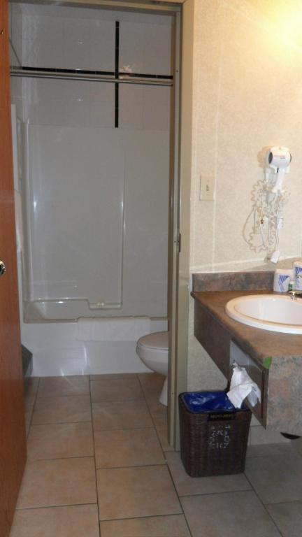 Lakeview Inns & Suites - Hinton Quarto foto